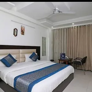 Sweet Palace In Hotel New Delhi